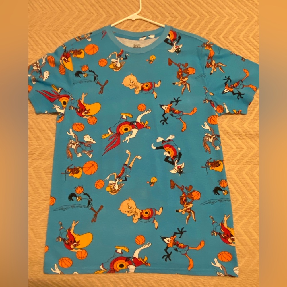Loony toons shirt brand new without tags